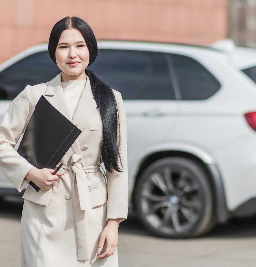 Businesswoman representing Quick Insure Cover